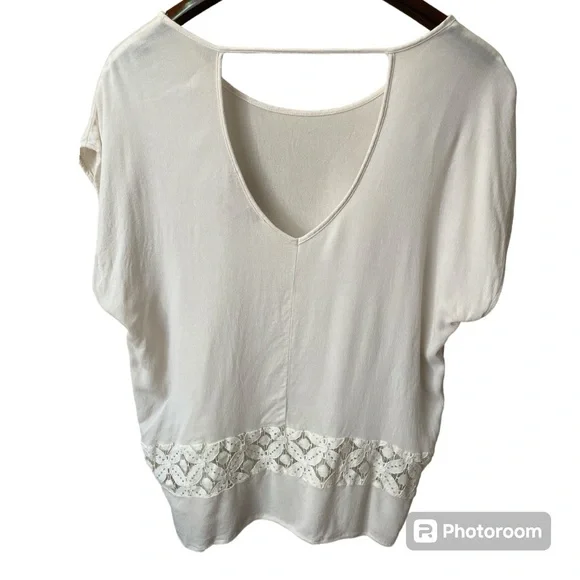 ⚡️ Lace Trim Keyhole Back Blouse Top ~ Size S ⚡️ - Picture 3 of 5